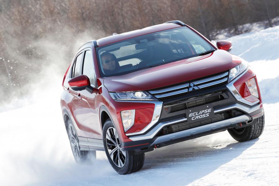  Mitsubishi Eclipse Cross 2017 года  (JP) (фото 21 из 41)